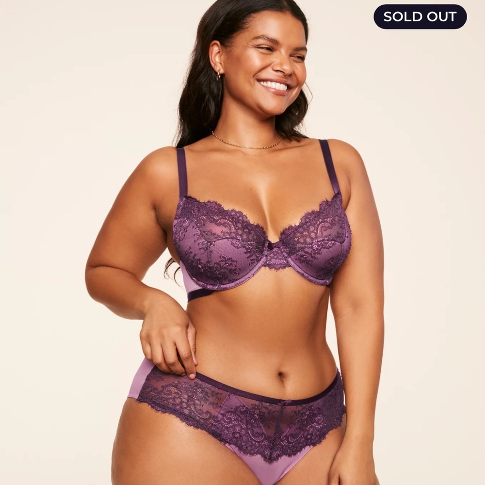 Adore Me Evelyn Lace Bra in blackberry